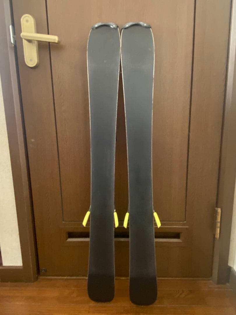 Salomon ショートスキーとブーツ25.5〜26.0cmのセット