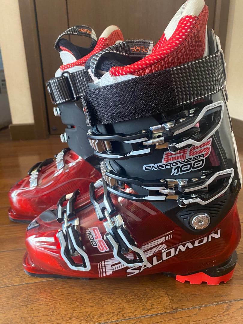 Salomon ショートスキーとブーツ25.5〜26.0cmのセット