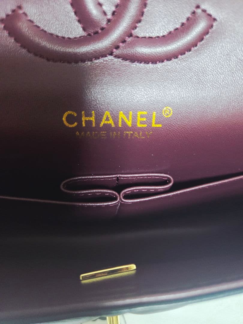 美品✨ レザー ショルダーバッグ ✨ブラック