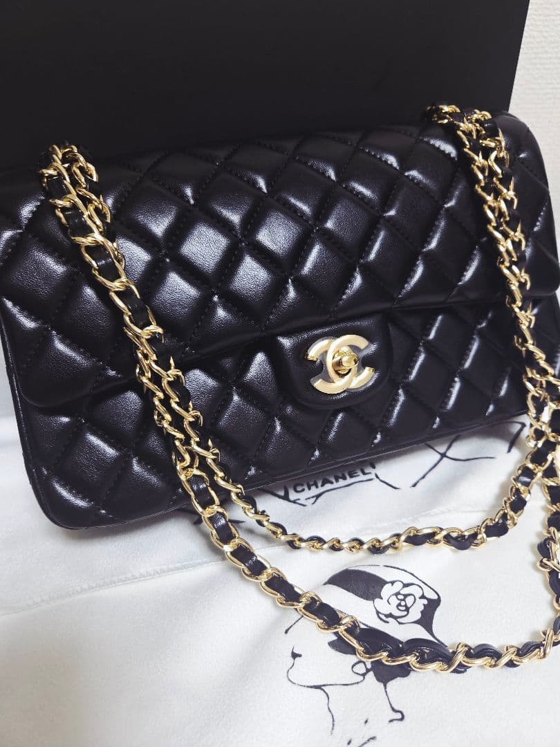 美品✨ レザー ショルダーバッグ ✨ブラック