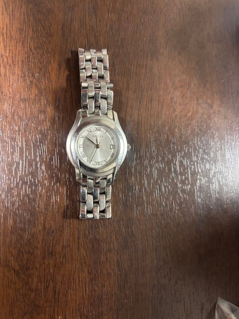 GUCCI アナログクォーツ腕時計 シルバー