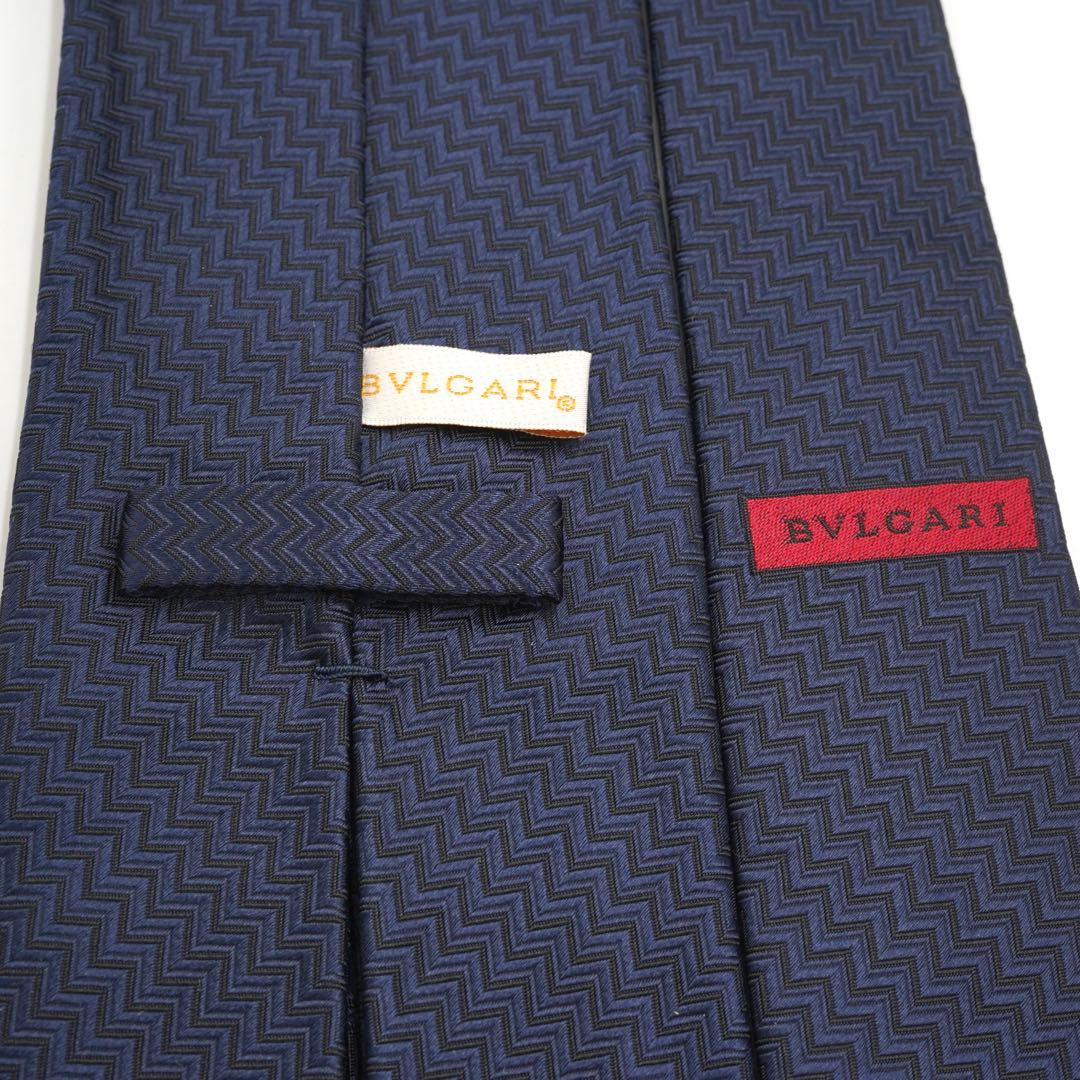 ✨新品未使用品✨　BVLGARI ネクタイ　セッテピエゲ　ネイビー　ソリッド