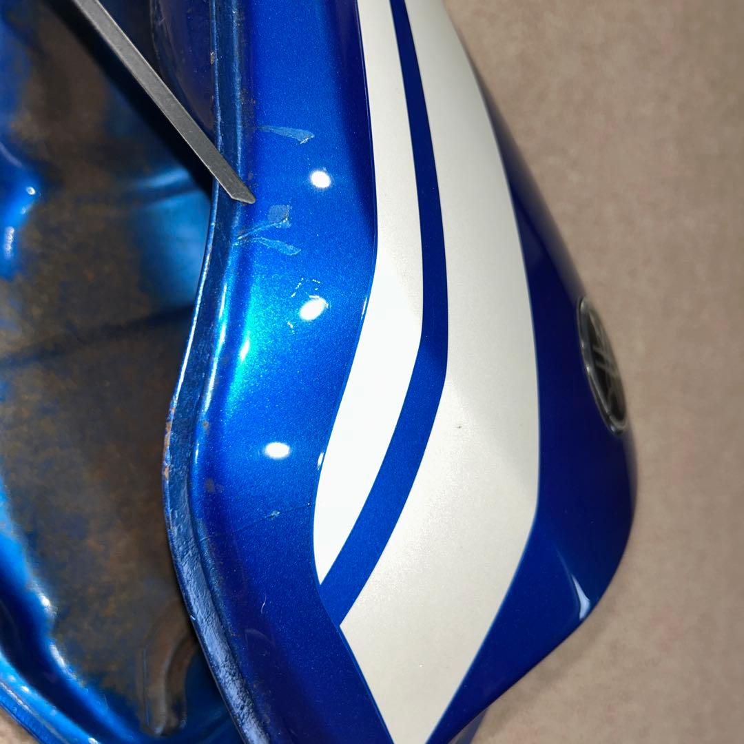 田*周様 TW　純正　ガソリン　タンク　ブルー　ホワイトストライプ　凹み無し　コ