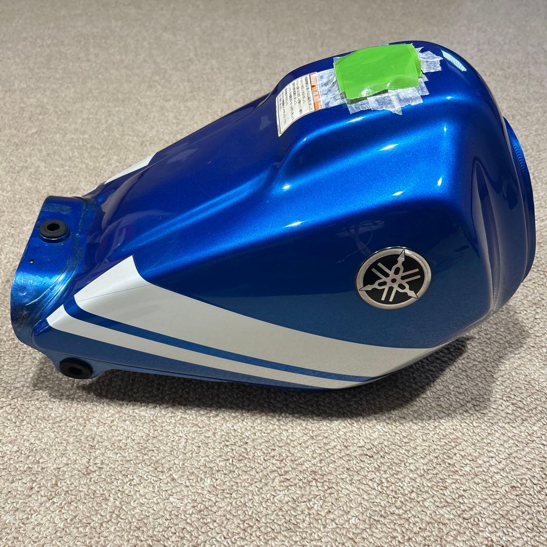 田*周様 TW　純正　ガソリン　タンク　ブルー　ホワイトストライプ　凹み無し　コ