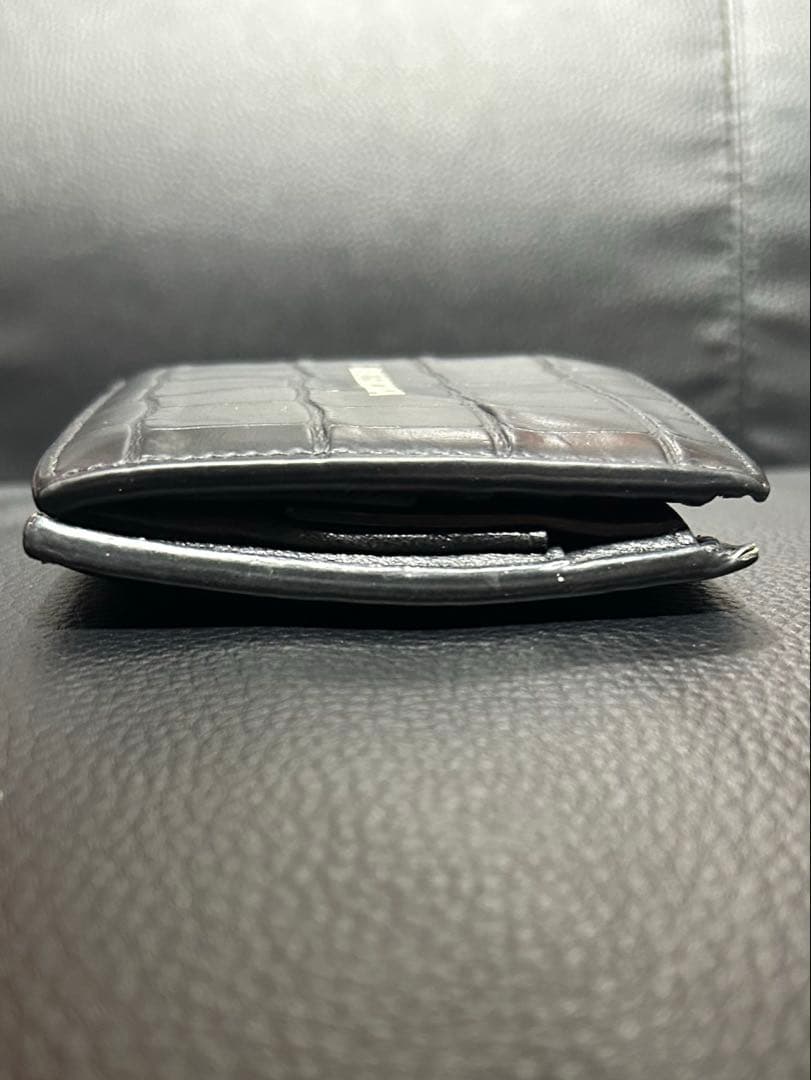 BALENCIAGA クロコ型押し 二つ折り財布 黒 ロゴ