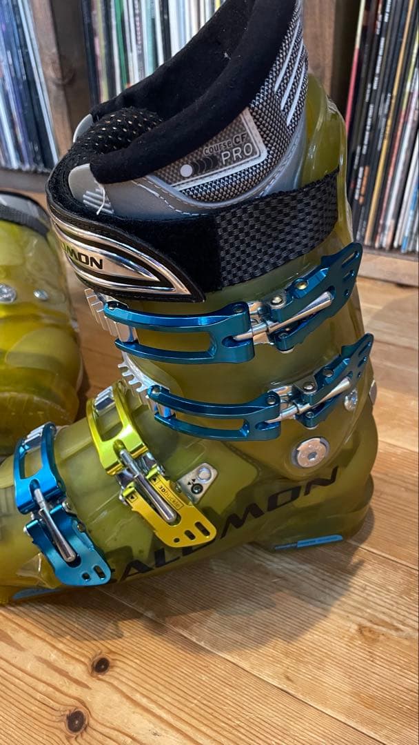 SALOMONサロモン大人ジュニアスキーブーツスキー靴24cm25cm