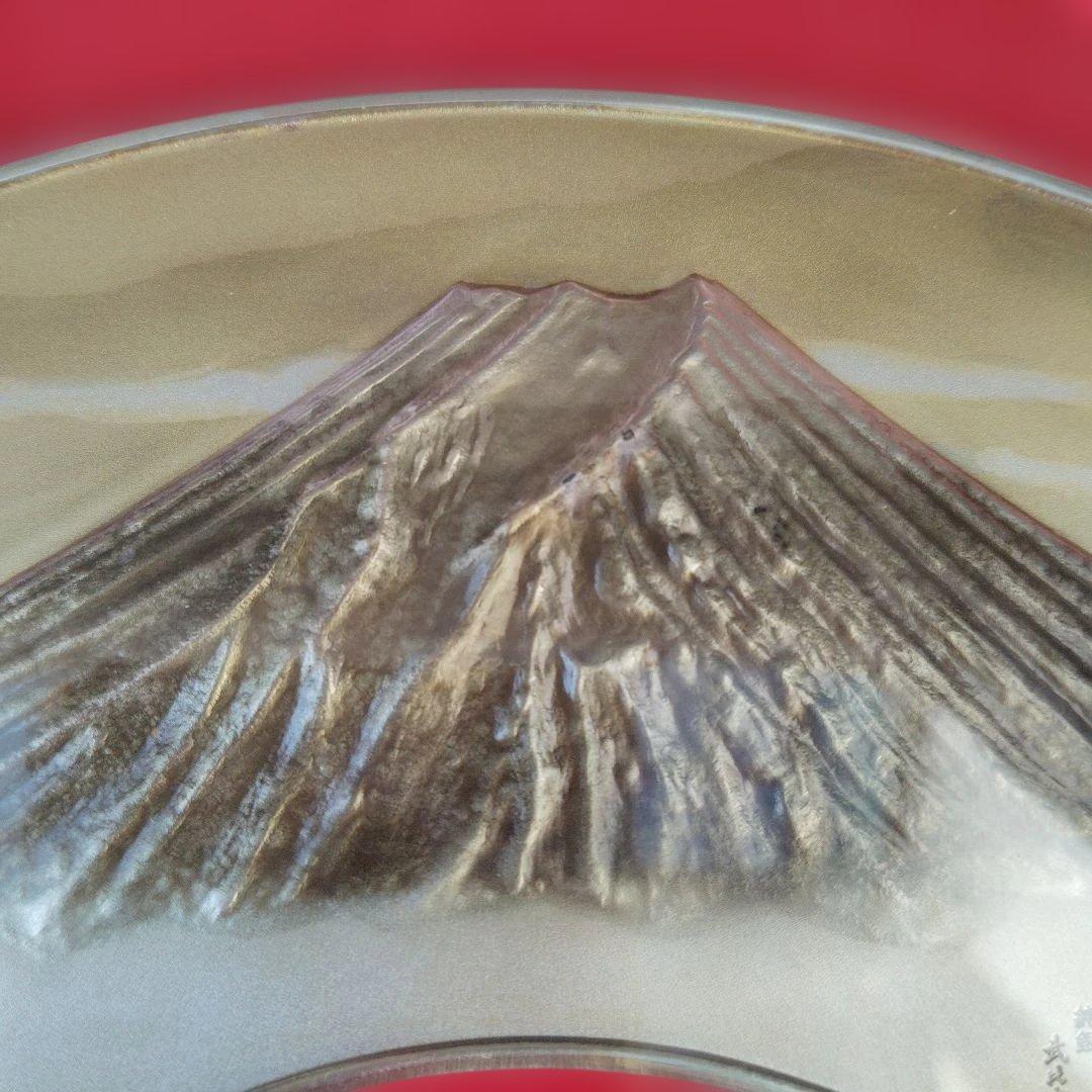 タケヒコ　純銀、扇面赤富士レリーフ