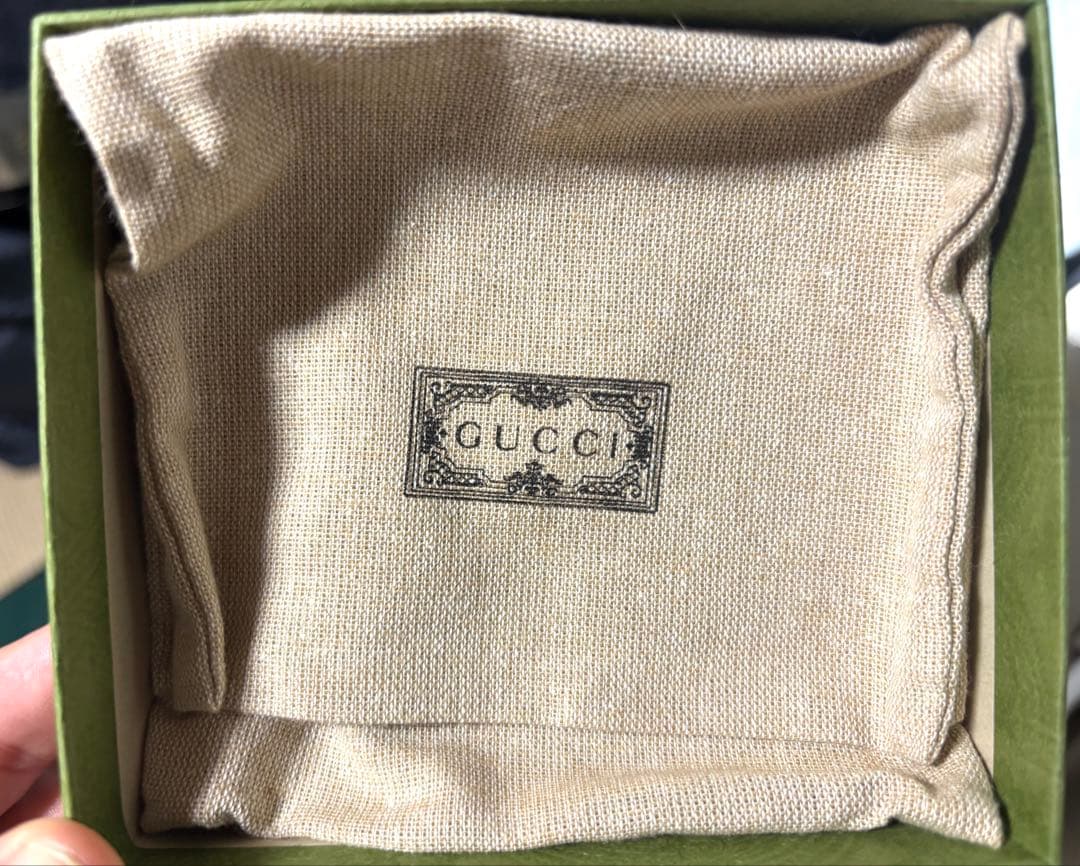 超美品 GUCCI ブラックレザー 二つ折り財布