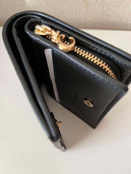 コーチ二つ折り財布