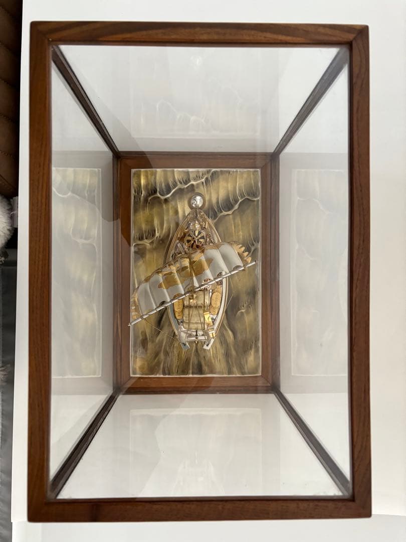 船の模型　ガラスケース付き