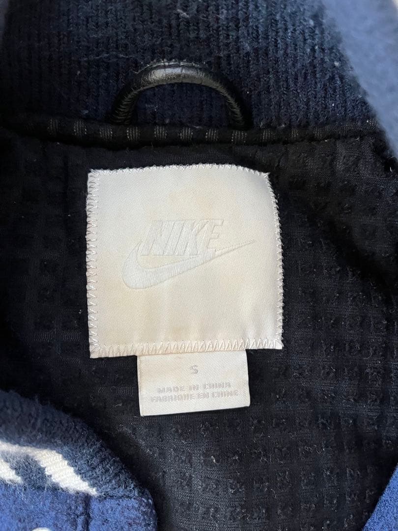 週末まで限定値下げ中！NIKE デストロイヤージャケット