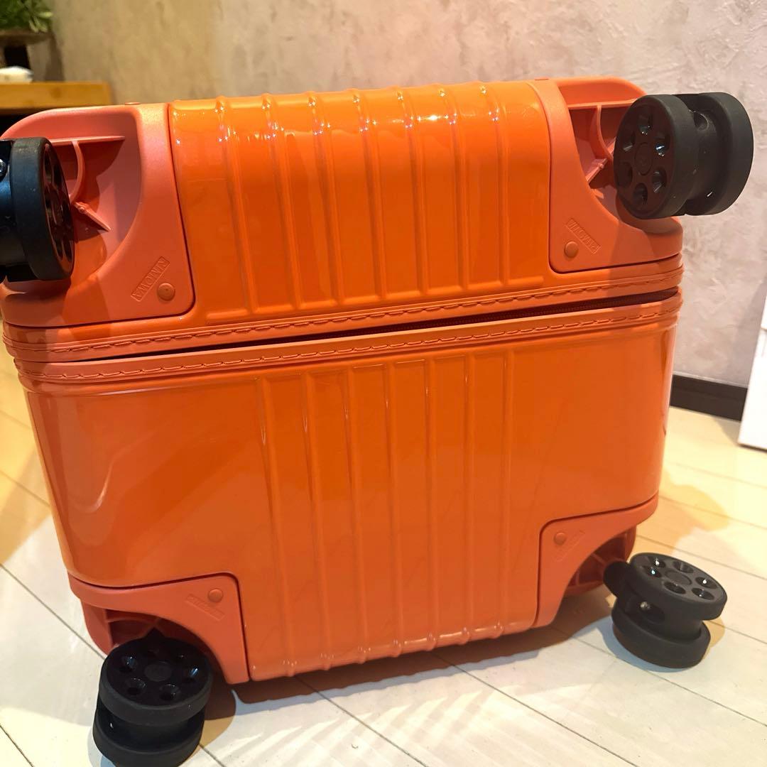 リモア　エッセンシャルトランクケース