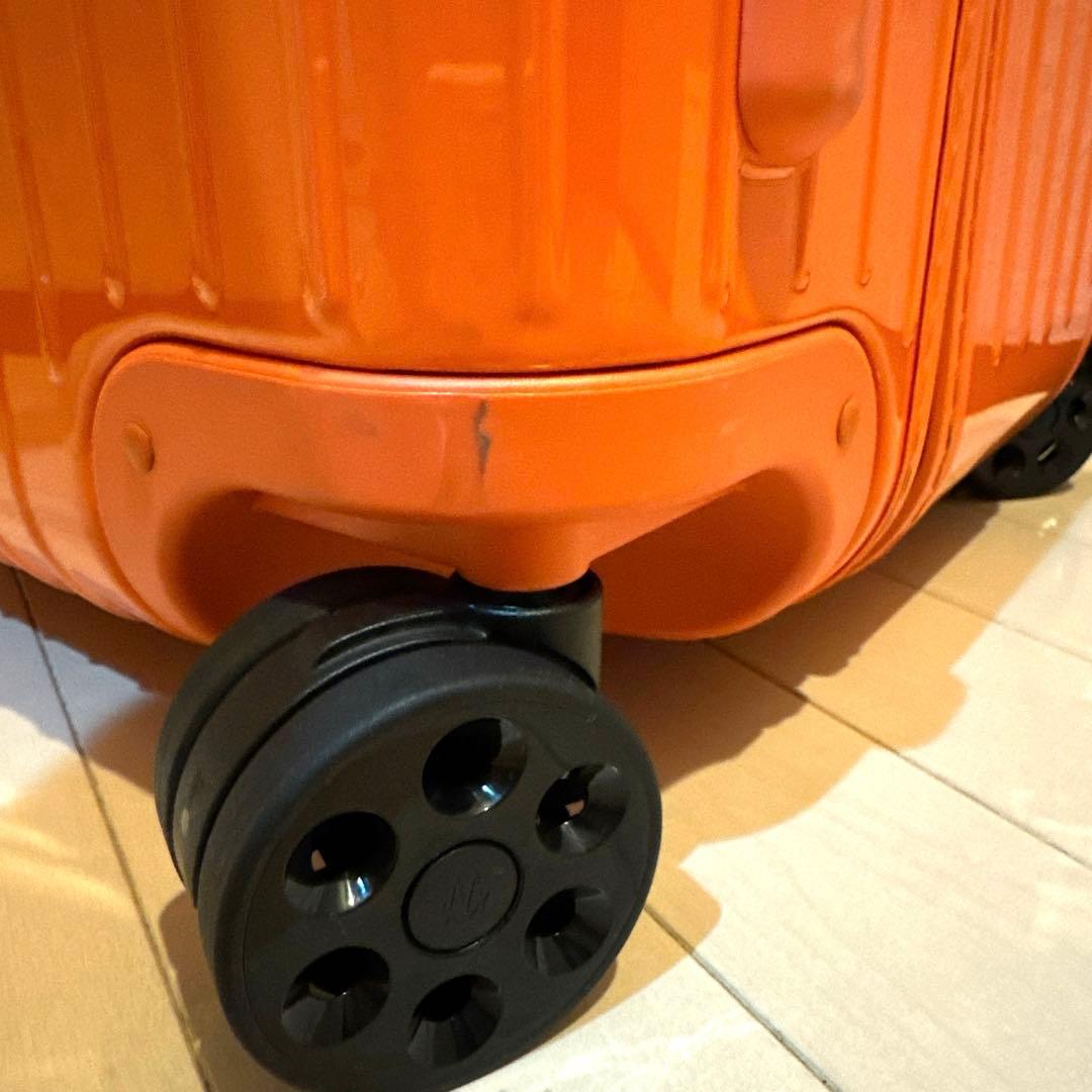 リモア　エッセンシャルトランクケース