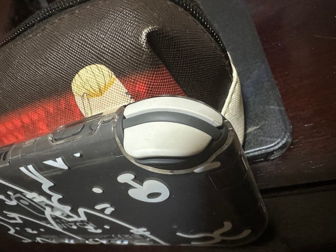 任天堂Switchライト ブリリアントダイアモンドソフト 充電器付き