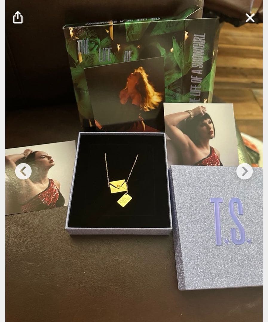 【特別価格‼️】The Life of a Showgirl US 限定