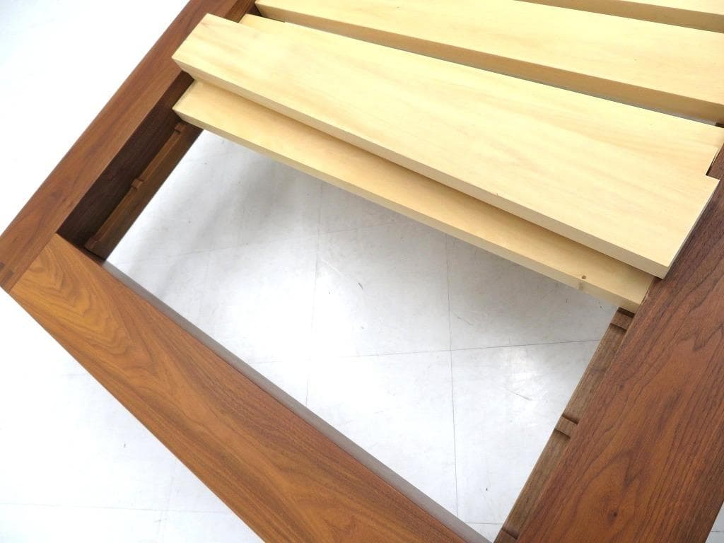 展示品　家具蔵　カグラ　ウォールナット　無垢材　タタミ　シングルベッド