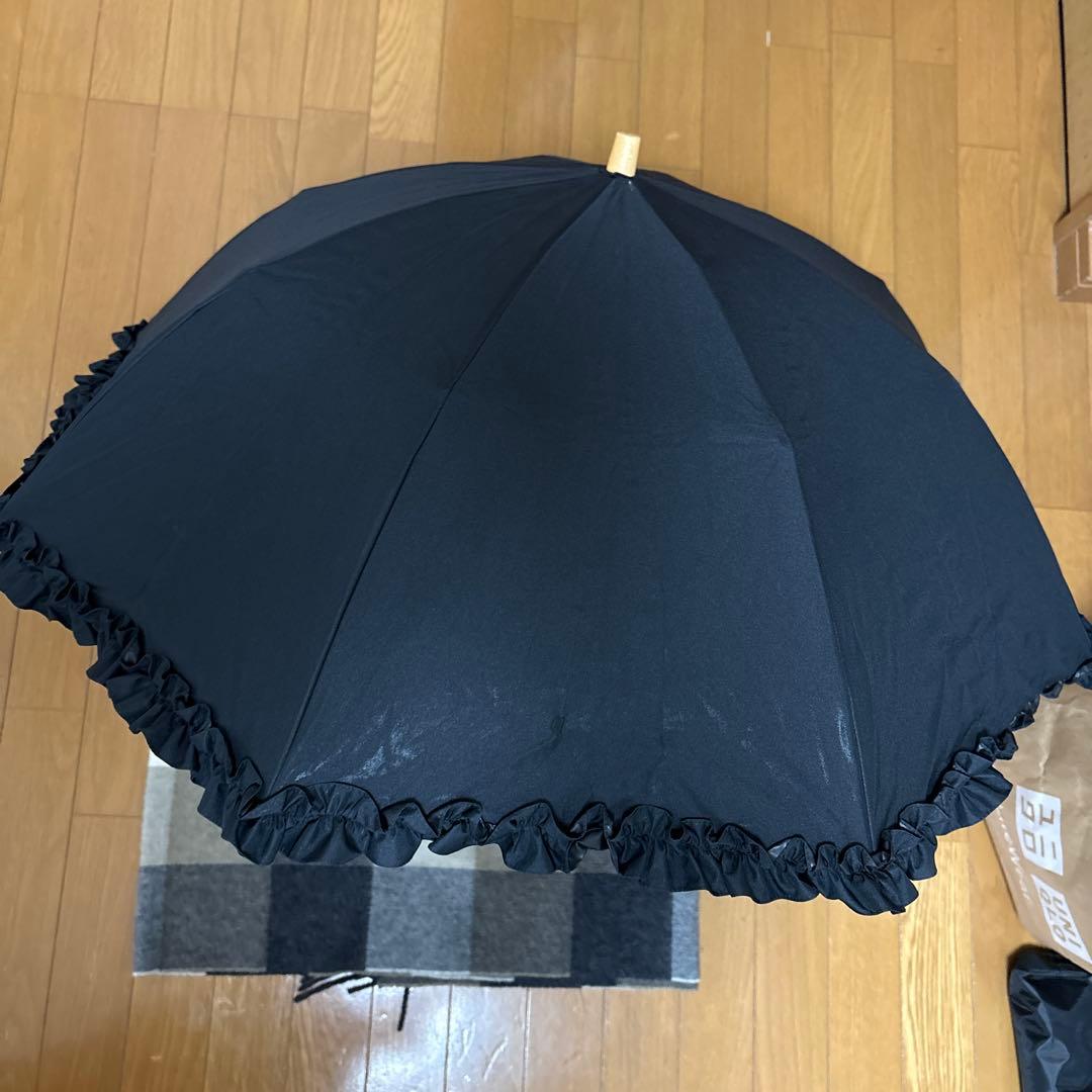 SUN BARRIER100 フリル付き ブラック 折りたたみ日傘