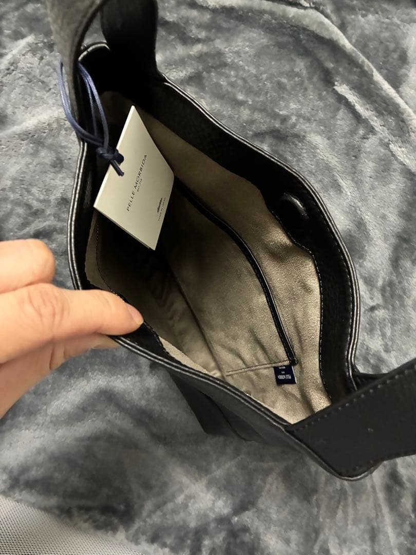 ペッレモルビダ　ワンハンドルバッグ　ブラック