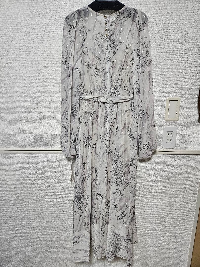 フレイアイディー　ホロスコーププリントリボンタイワンピース　サイズ1　LBEG