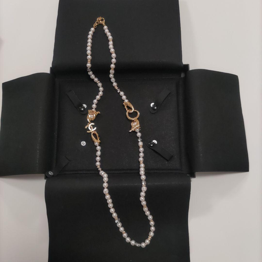 正規品　CHANEL パールネックレス ゴールドロゴ付き