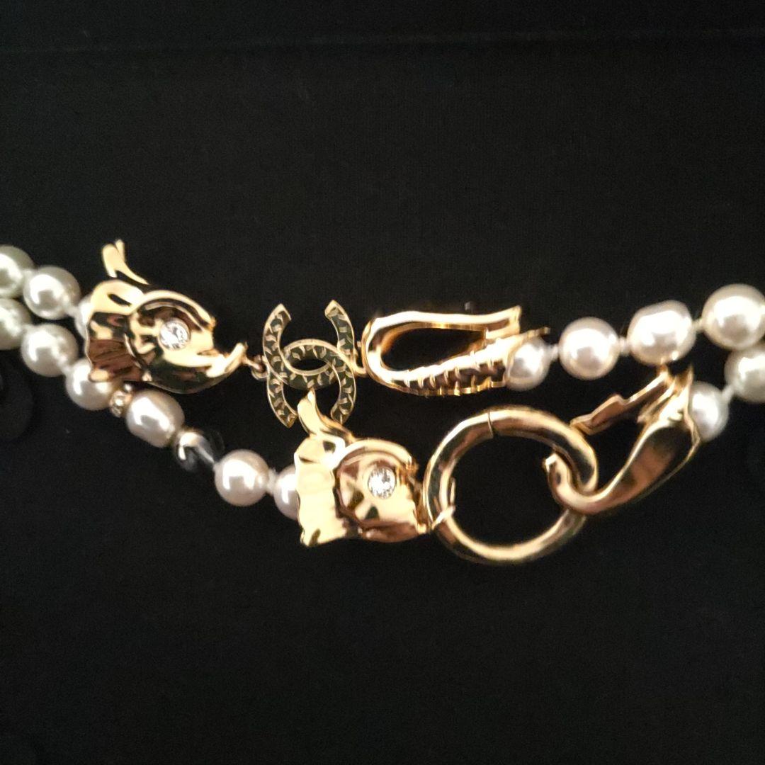 正規品　CHANEL パールネックレス ゴールドロゴ付き