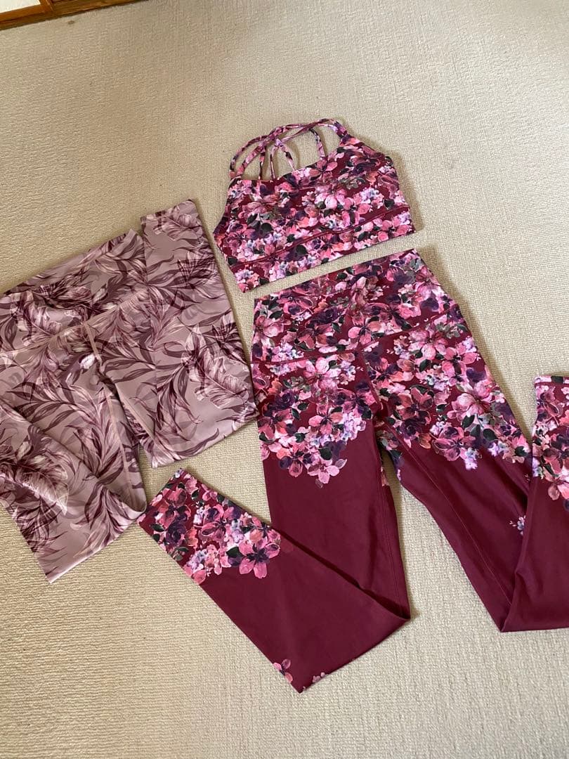 sukala スカーラ　フルオブフラワーパネル　レギンス トップス　セット