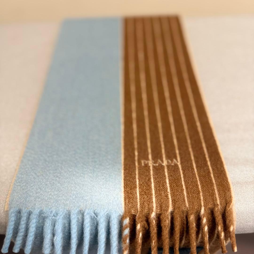 PRADA カシミヤ マフラー 水色/茶色（ほぼ未使用）