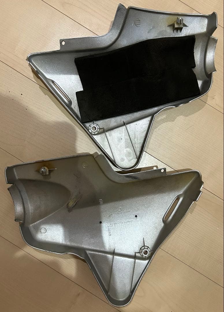 純正フロントフェンダー、サイドカウル 3点まとめ