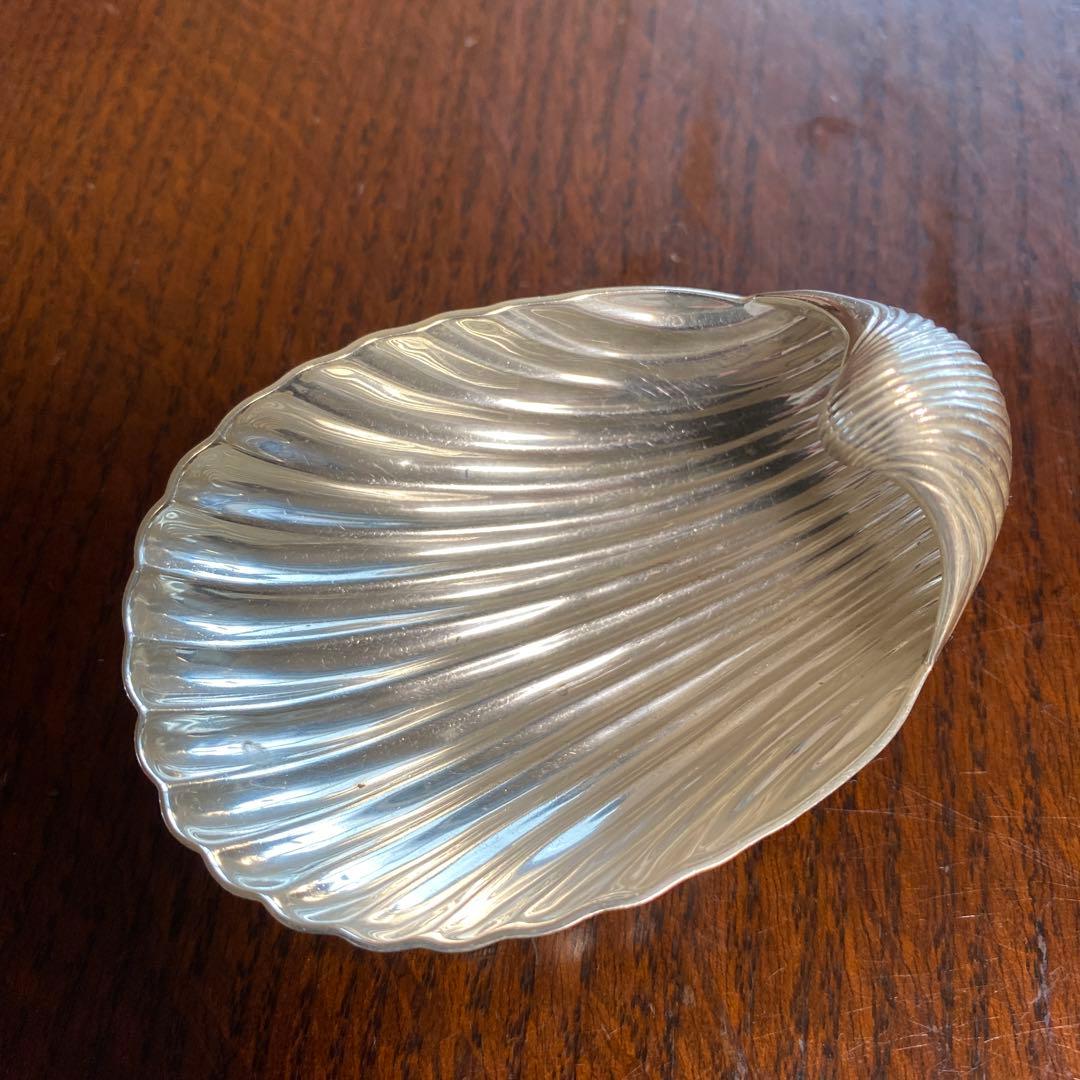 シェル型の小物入れ