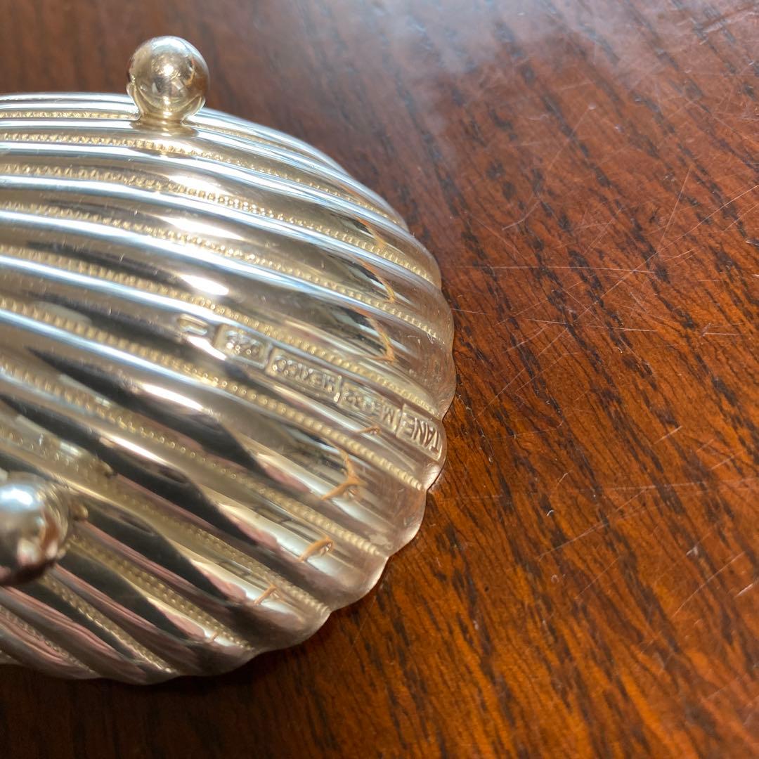 シェル型の小物入れ