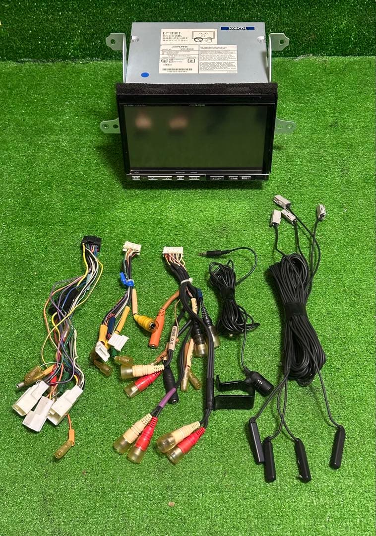 アルパインVIE-X088 HDDナビ 8インチフルセグ。地図データ2011年版