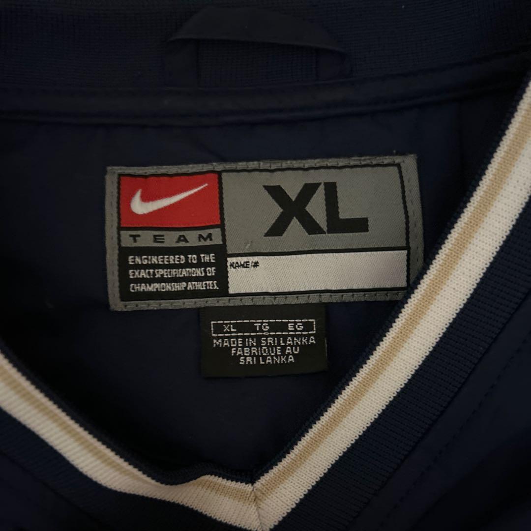Nike NAVY ナイロンジャケット