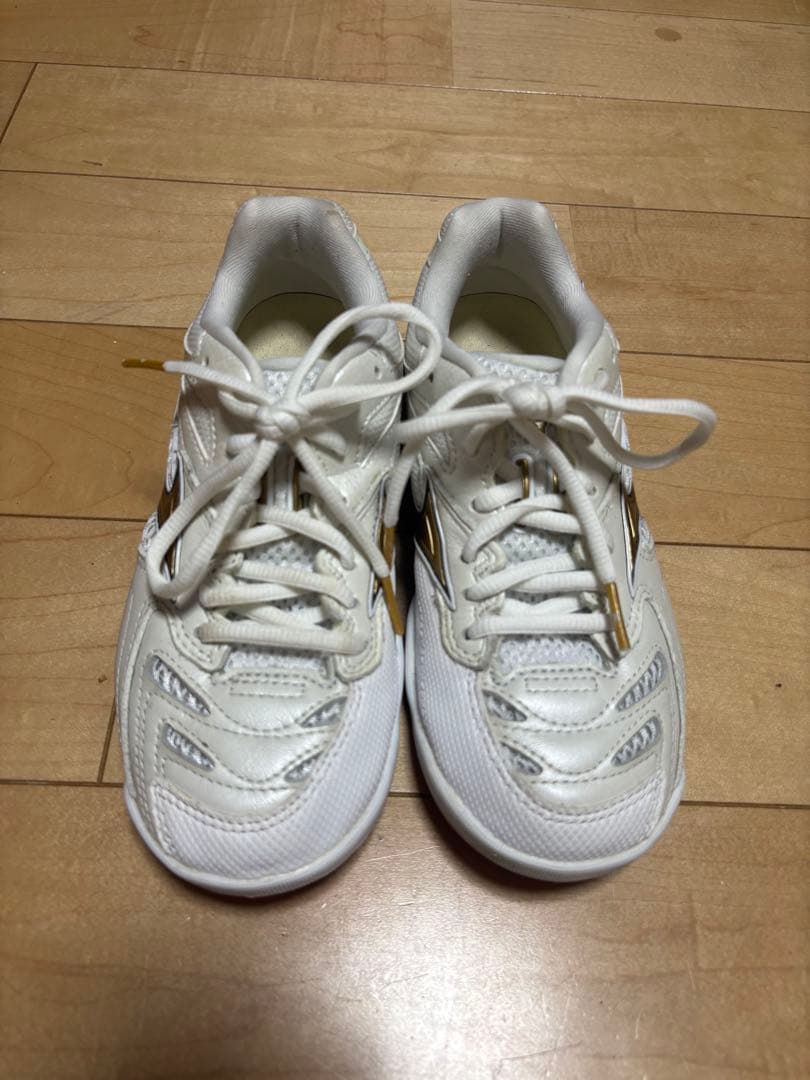 Mizuno バドミントンシューズ 21.0cm ホワイト/ゴールド