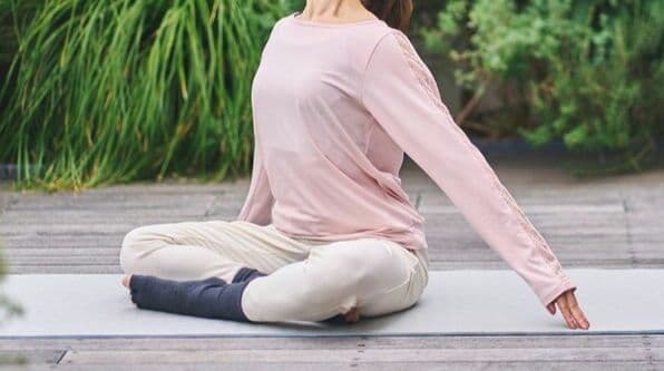 チャコット　ロングスリーブTシャツ　ヨガ　バレエ