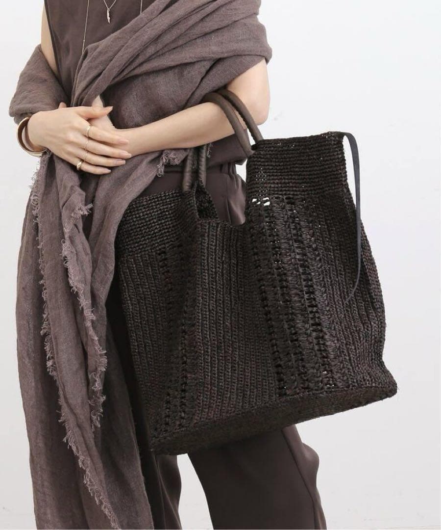 アパルトモン購入 アーポワンウテセ 24SS ラフィアバッグ