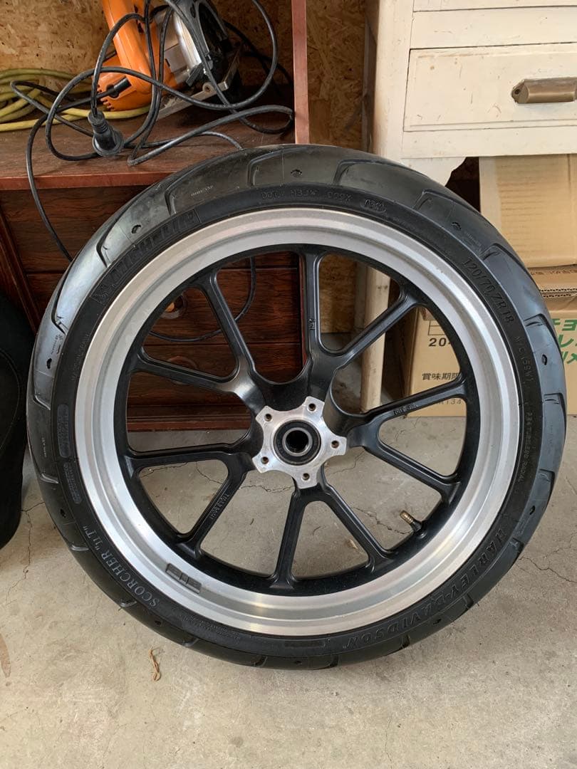 MICHELIN HARLEY-DAVIDSON ホイール