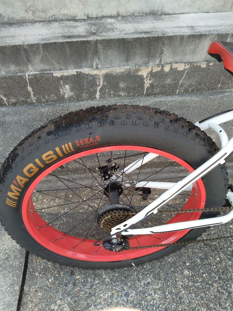 GRESS ファットバイク ホワイト/レッド