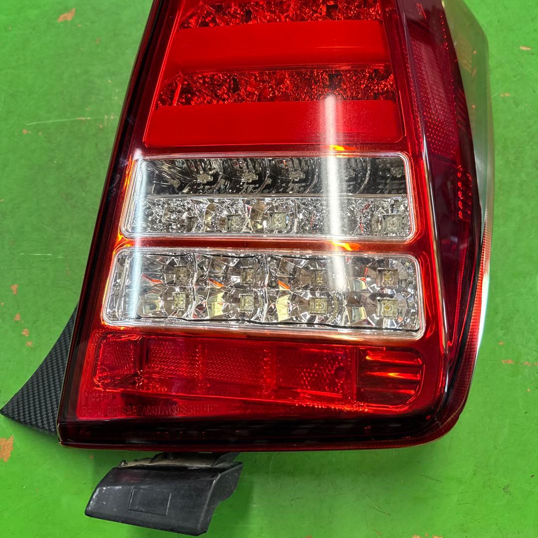 トヨタ　プリウス30 前期SONAR テールランプテールライト左右セット中古品