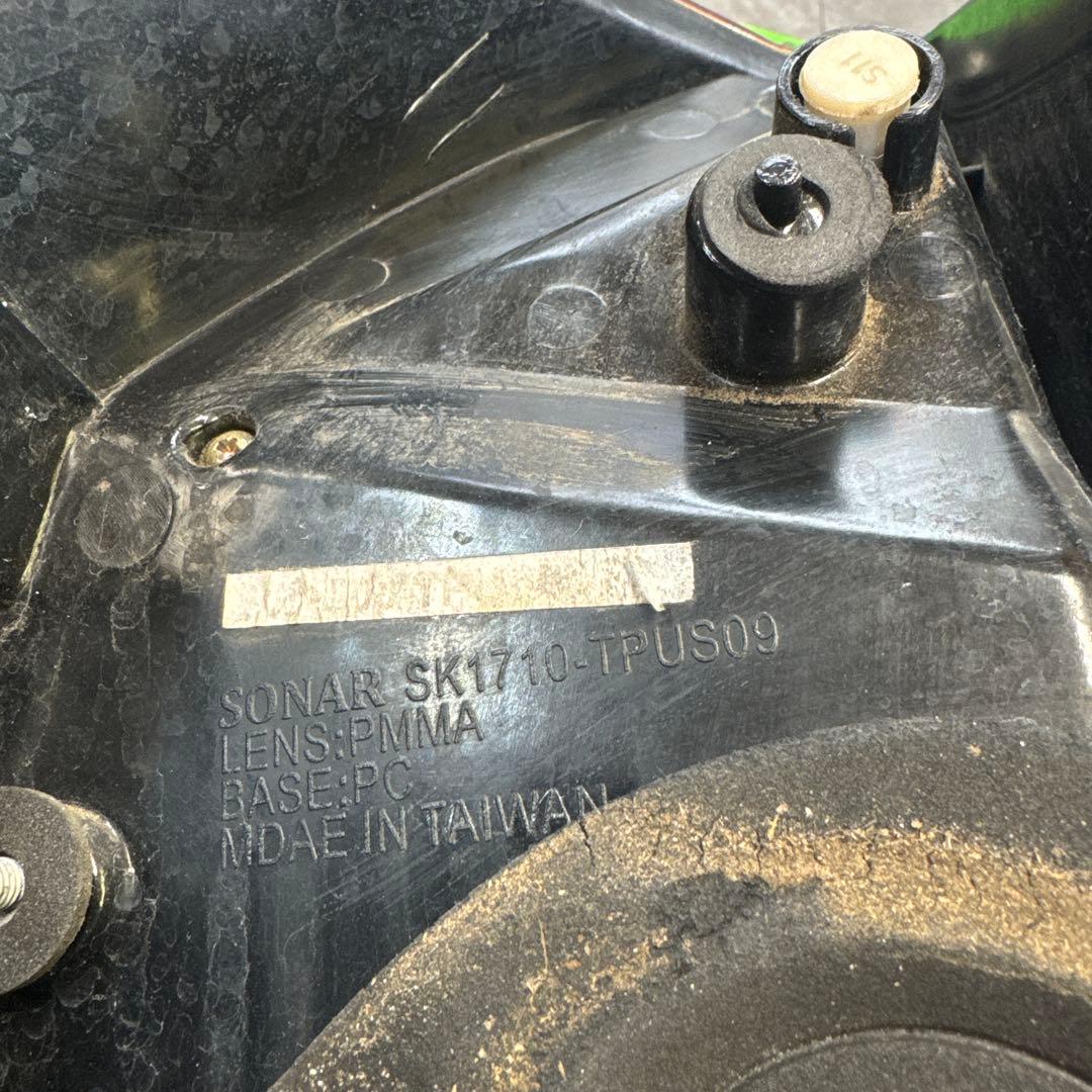 トヨタ　プリウス30 前期SONAR テールランプテールライト左右セット中古品