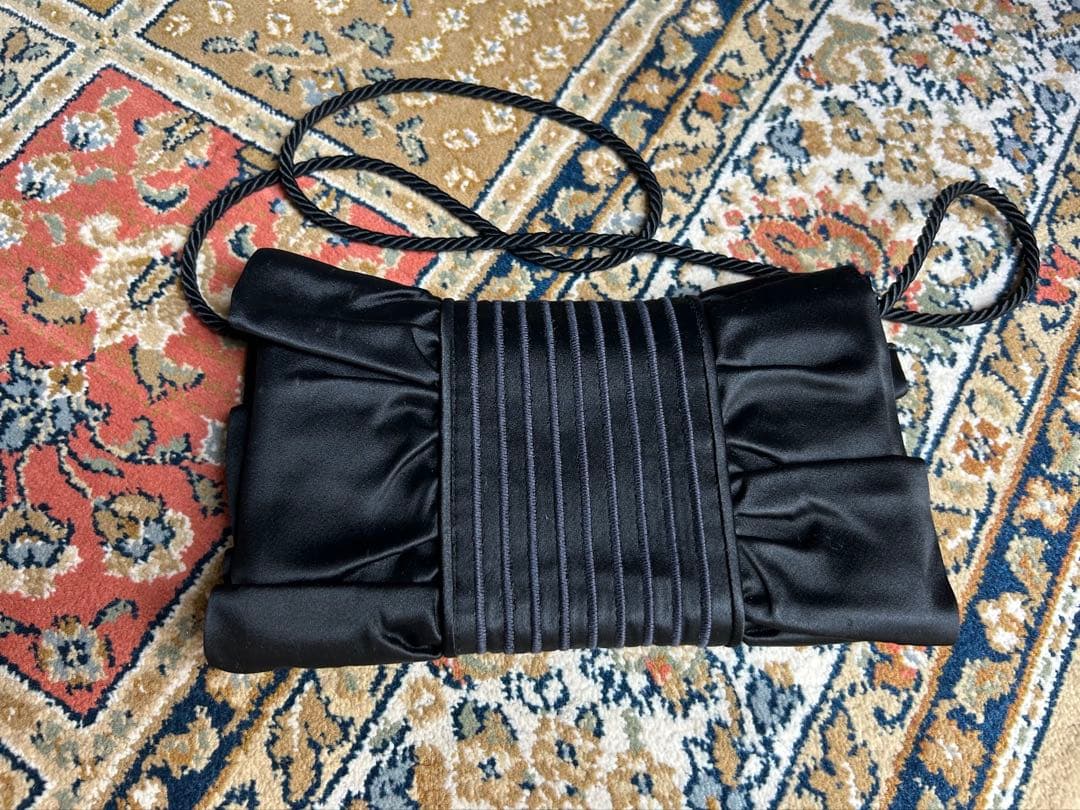 FENDI フェンデイ　サテンバッグ