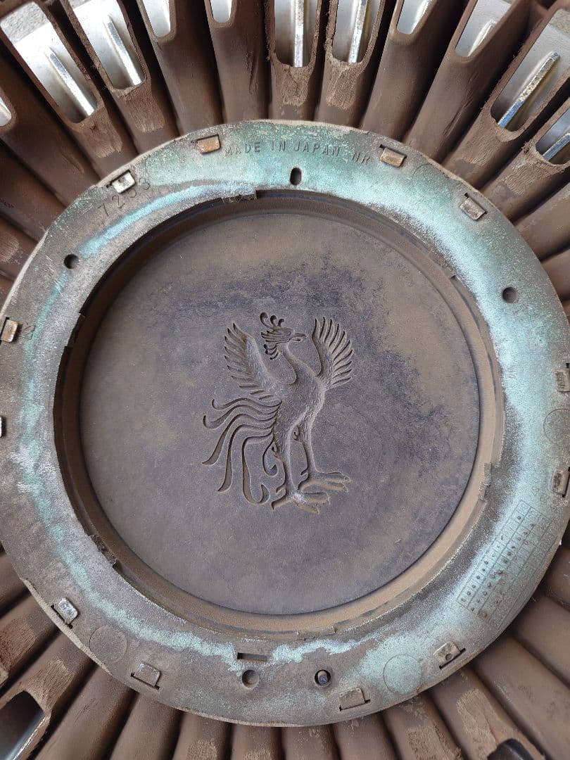 センチュリー　ホイールキャップ