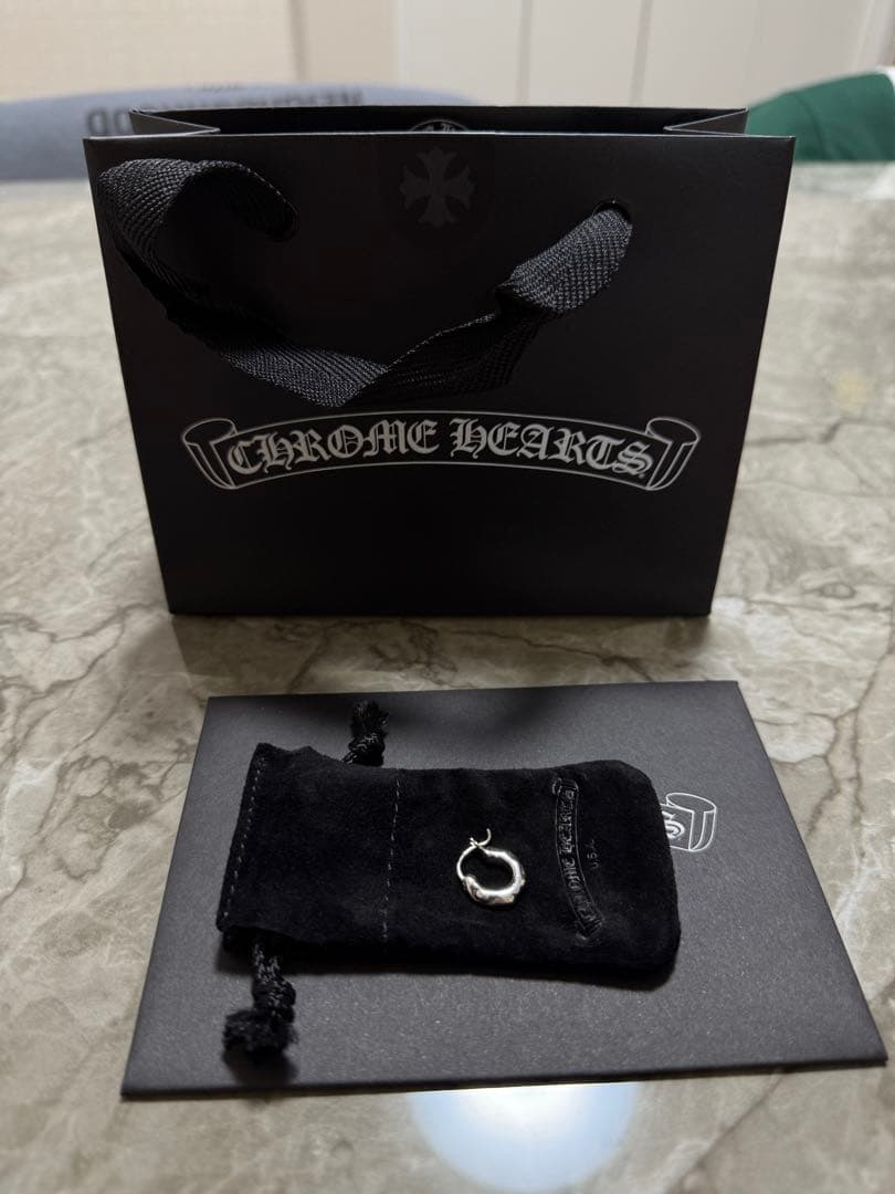 クロムハーツ Hoop Scroll Tiny ピアス M.M