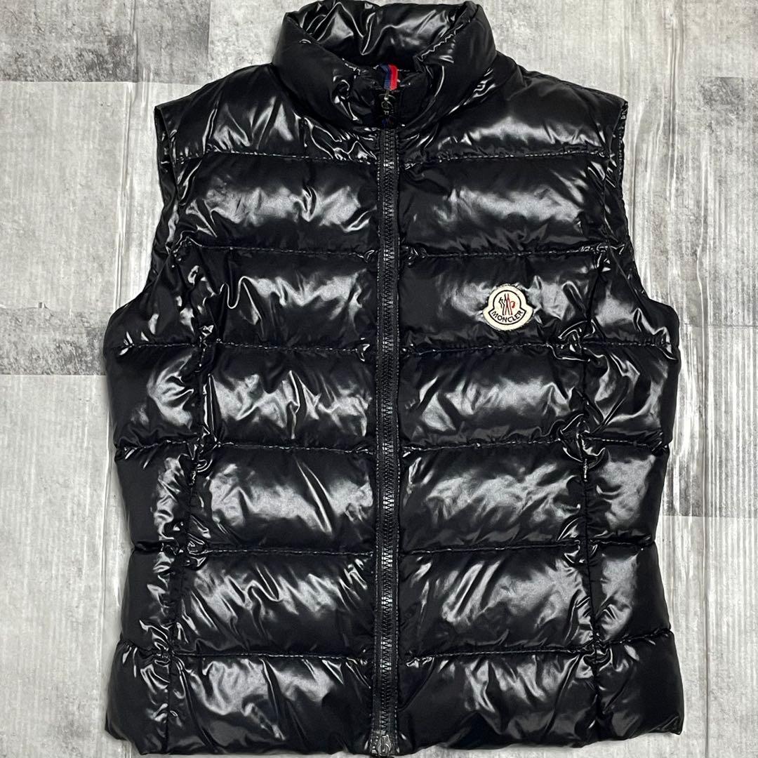 美品★モンクレール　GHANY ダウンベスト　光沢　黒　ブラック　S(0)