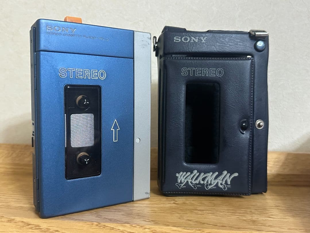 ​超希少 初代ウォークマン SONY TPS-L2 動作確認済 ケース付 当時物