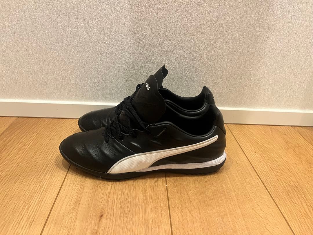 Puma サッカーシューズ 黒 合成皮革　KING プーマ　キング