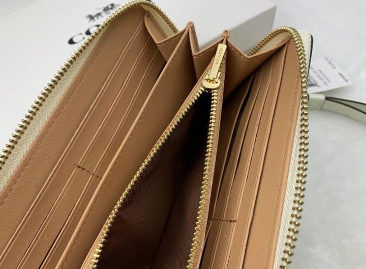 新品未使用コーチ長財布スター星柄ホワイトレディースメンズ送料無料即日発送