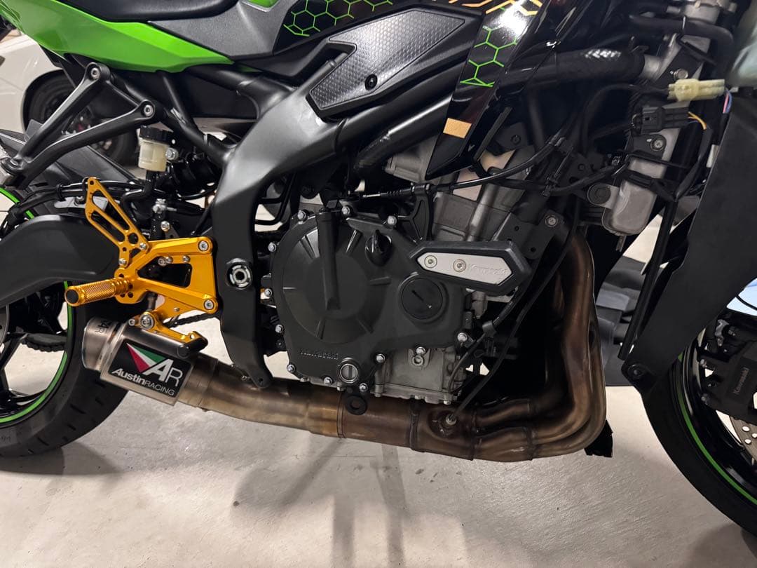 zx25r Austin raceingマフラー