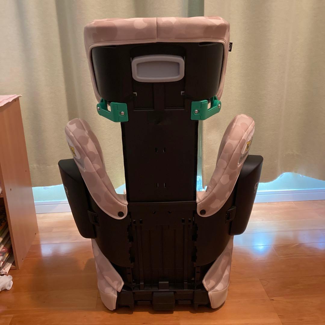 Joieミッキーマウス 車用チャイルドシート
