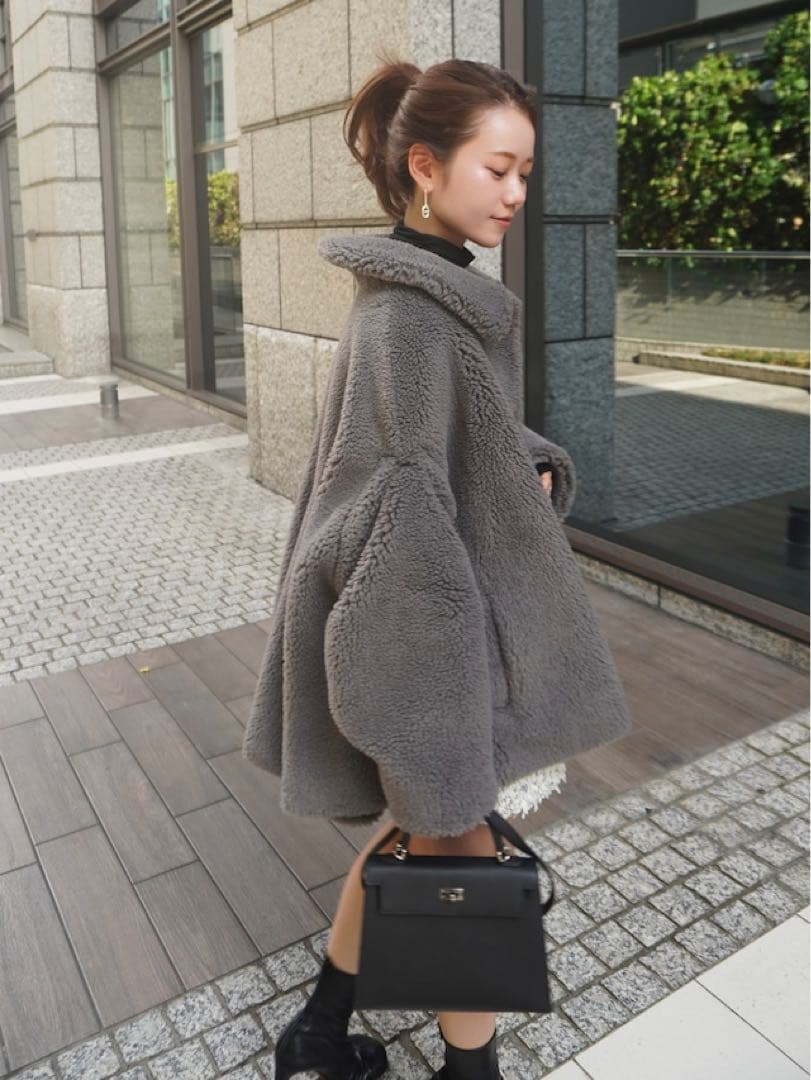 hyeon ted cape / gray Mサイズ