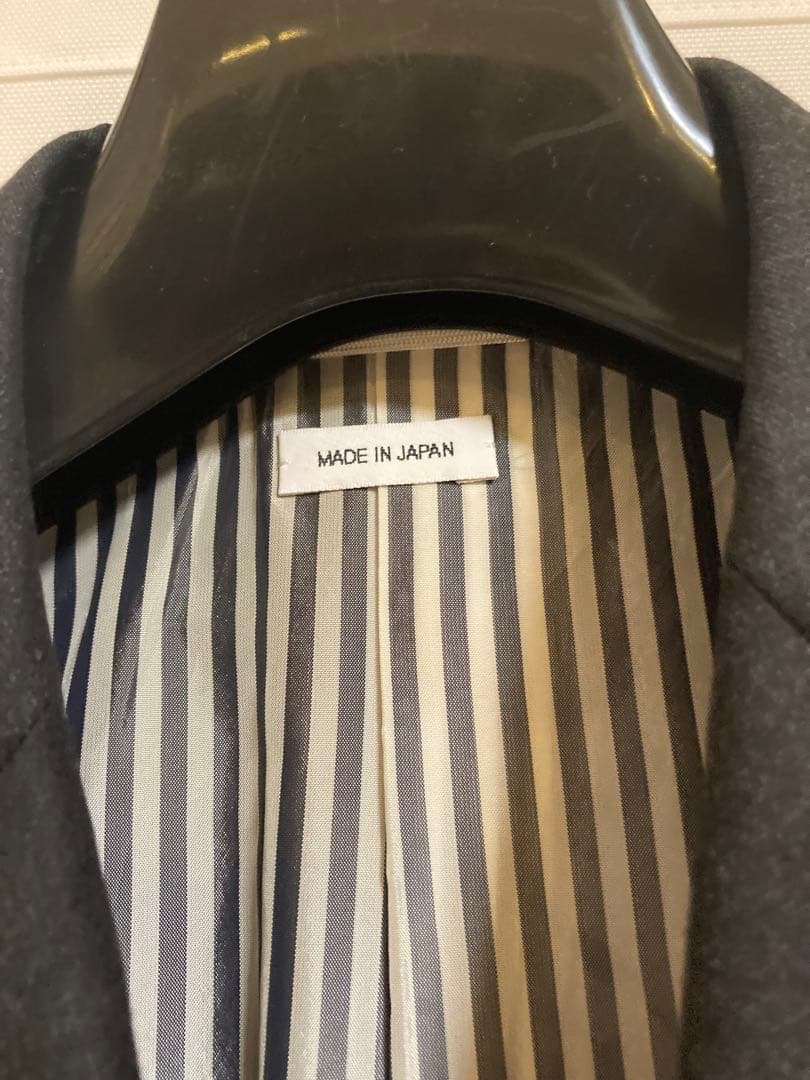 トムブラウン スーツ ハイアームホールタイプ　チャコール　ネクタイ付き